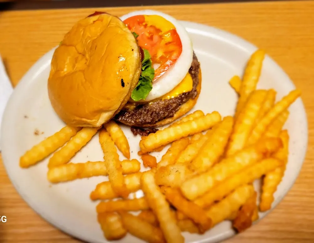 Cheese Burger All the Way with Crinkle Fries